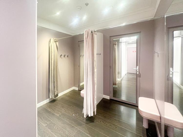 EXCEPTIONNEL - METROPOLE - LOCAL COMMERCIAL