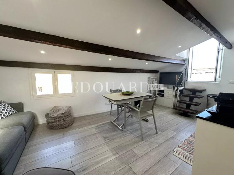 Quatre pièces en duplex avec spectaculaire terrasse sur le toit et époustouflante vue mer panoramique