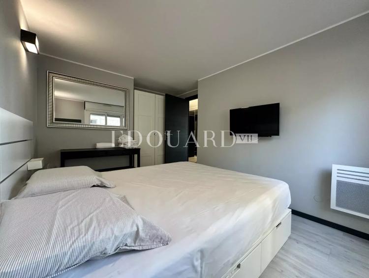 En exclusivité trois pièces avec balcon, splendide vue mer et garage, proche des écoles et du Parc Koaland