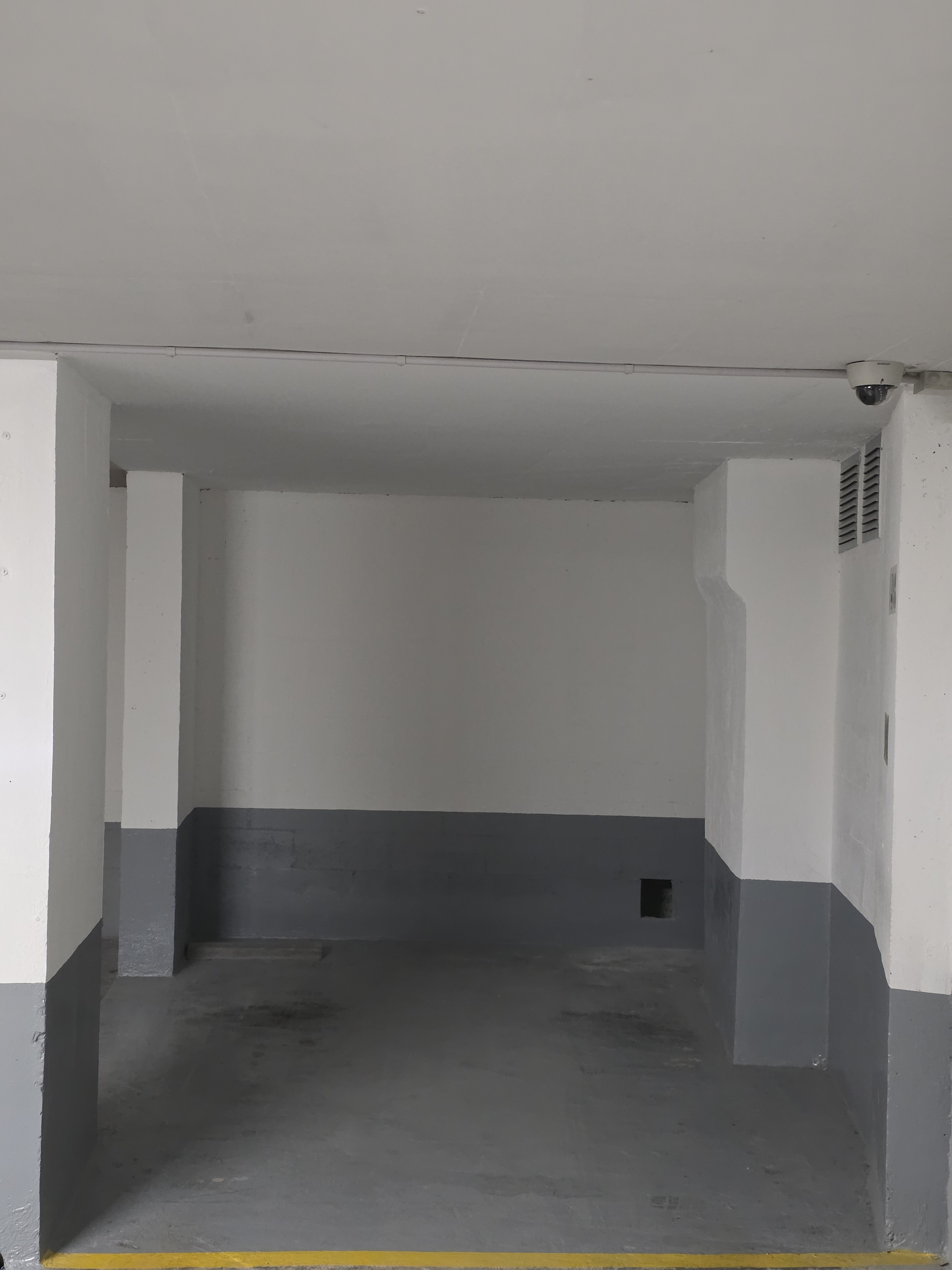 MILLEFIORI - PARKING A VENDRE
