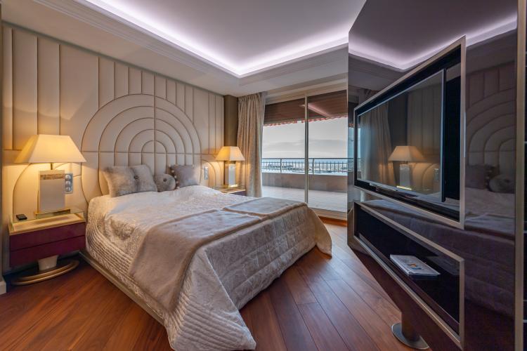 PORT DE MONACO - APPARTEMENT DE GRAND STANDING