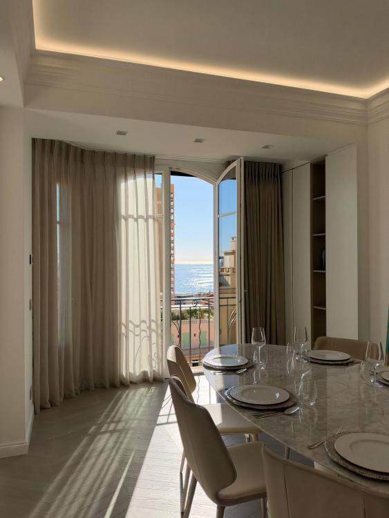 MONTE-CARLO – PALAIS MIRAMARE – 4 PIÈCES RÉNOVÉ AVEC VUE MER
