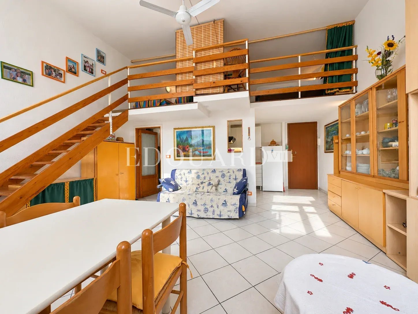 En exclusivité grand studio avec deux chambres en mezzanine, au cœur de la zone piétonne de Menton