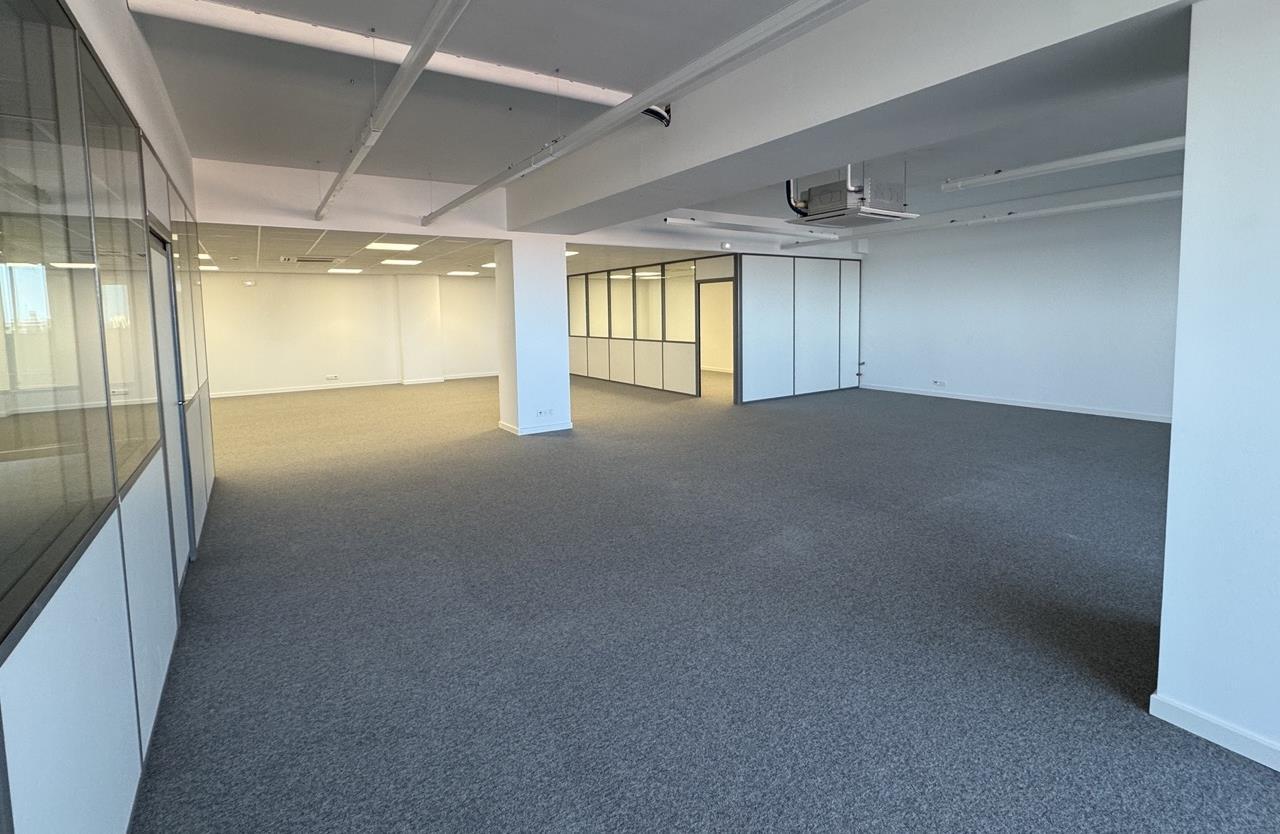 Fontvieille – Bureaux neufs de 293 m² en dernier étage, vue mer