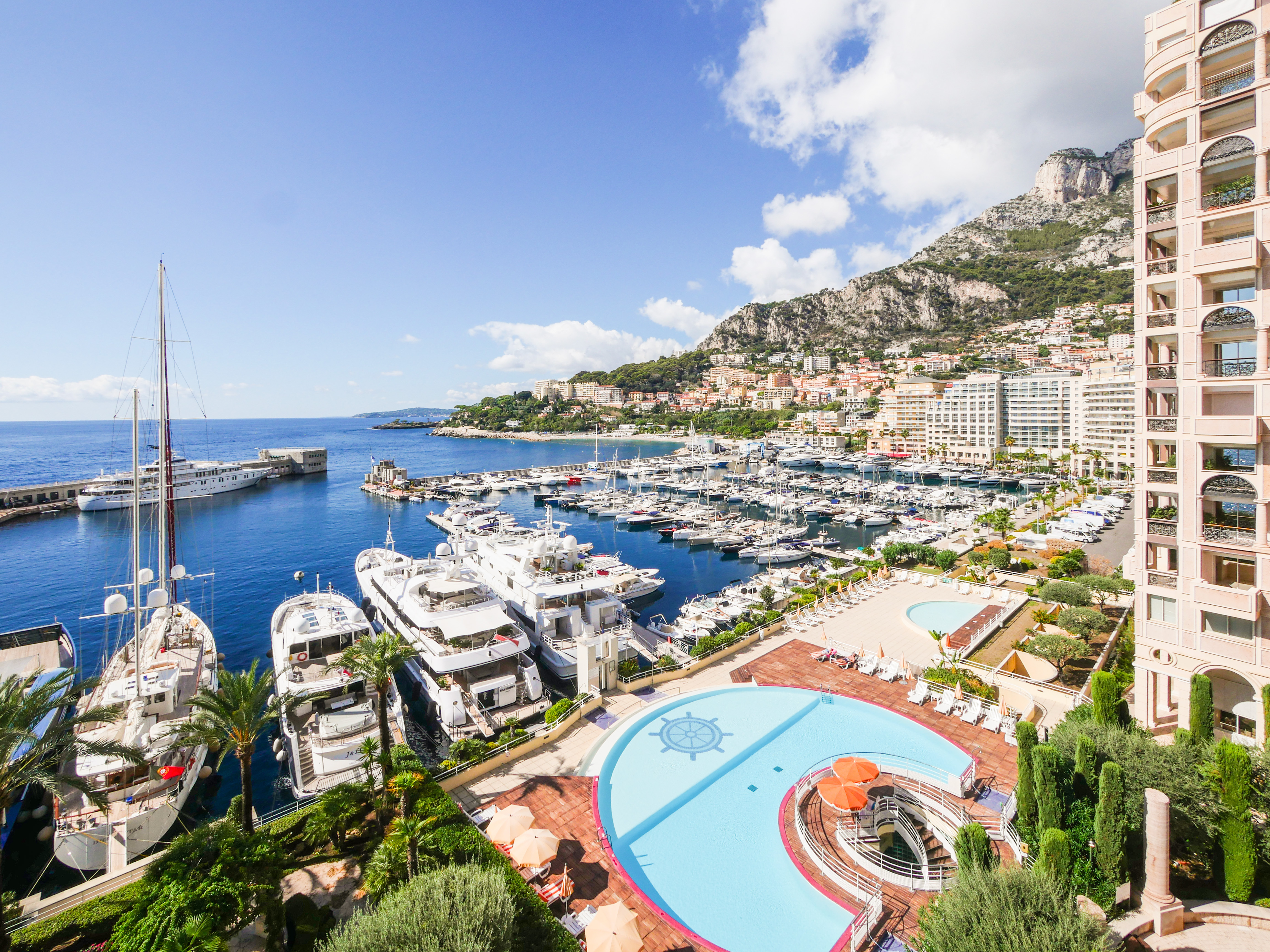 PALAZZO LEONARDO - APPARTEMENT SUR UN ÉTAGE ENTIER - VUE MER