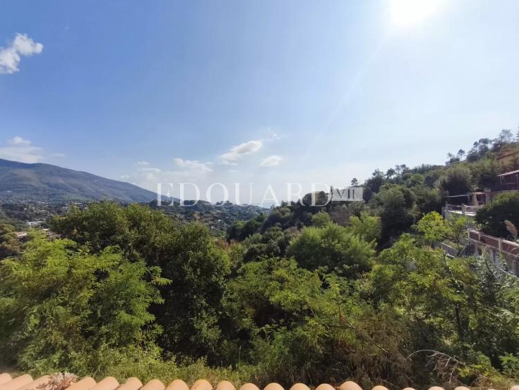 Villa provençale de 350 m² divisée en plusieurs appartements, idéale résidence principale ou investissement locatif