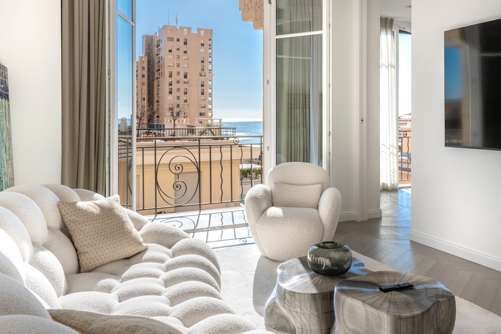 MONTE-CARLO – PALAIS MIRAMARE – 4 PIÈCES RÉNOVÉ AVEC VUE MER
