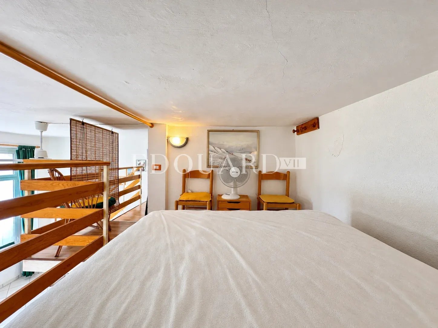 En exclusivité grand studio avec deux chambres en mezzanine, au cœur de la zone piétonne de Menton