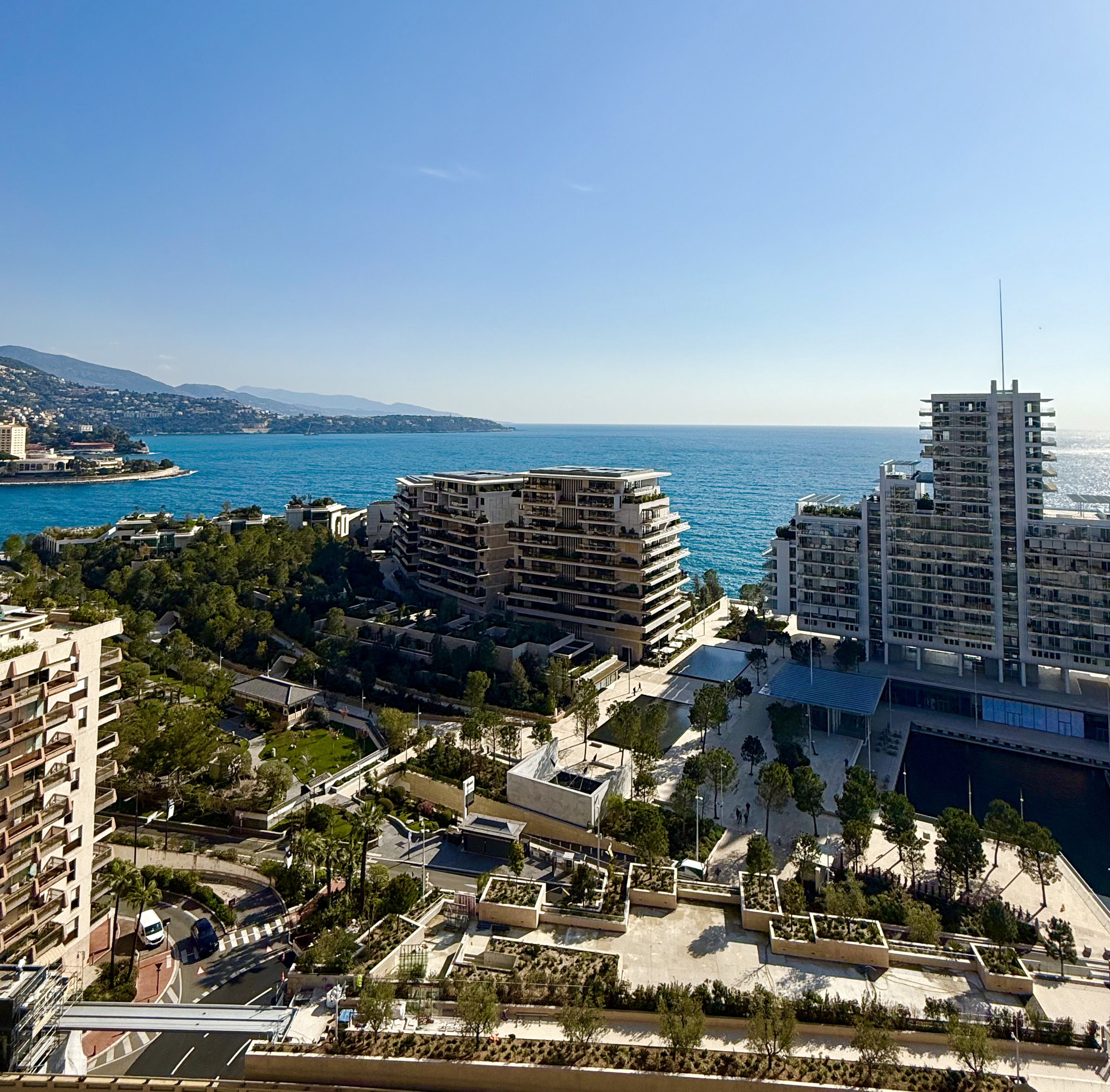 MIRABEAU : Rare appartement de 3 chambres à coucher et  belle vue panoramique