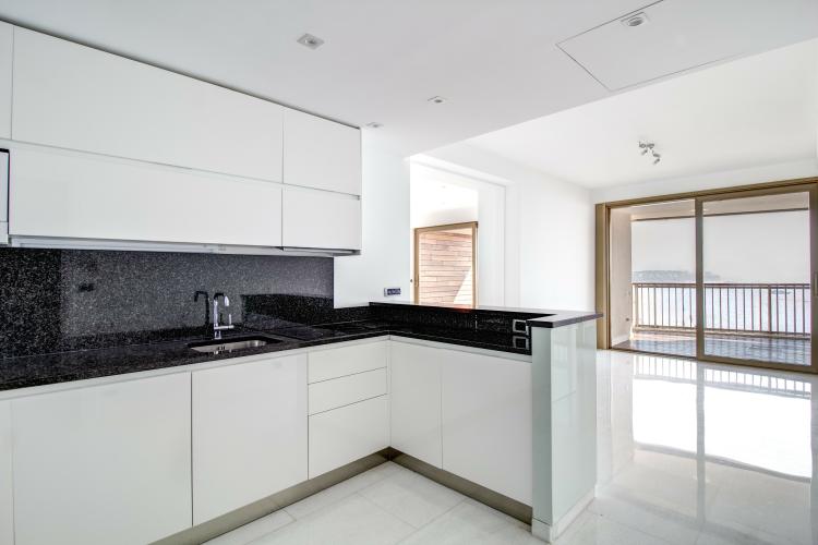 MIRABEAU : Rare appartement de 3 chambres à coucher et  belle vue panoramique